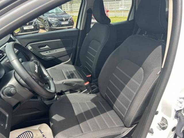 Dacia Duster image 9