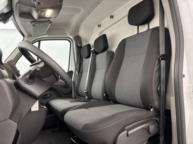 Renault Master image 4