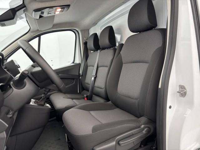 Renault Trafic image 4