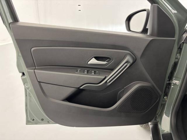 Dacia Duster image 1