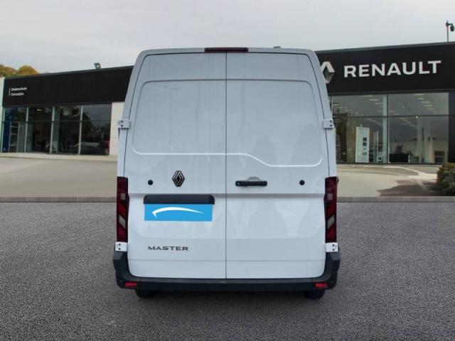Renault Master image 9