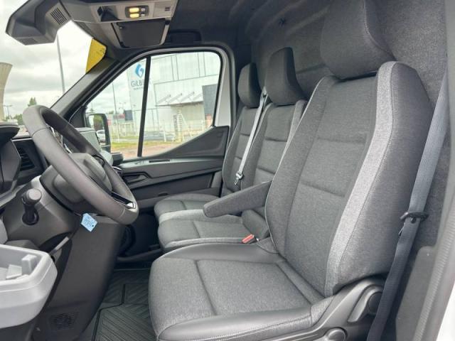 Renault Master image 8
