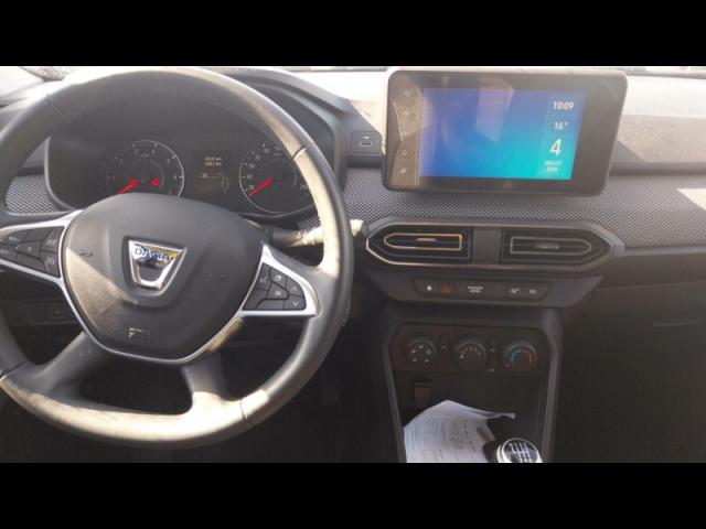 Dacia Jogger image 1