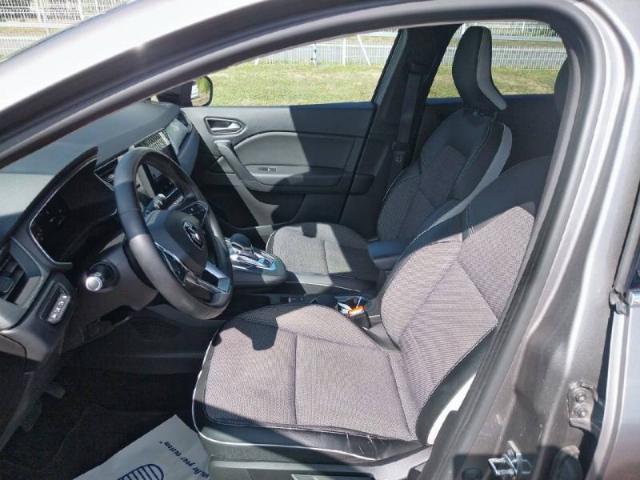 Renault Captur image 9