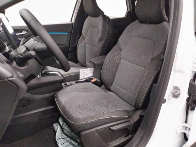 Renault Captur image 1