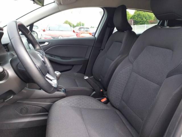 Renault Clio image 9