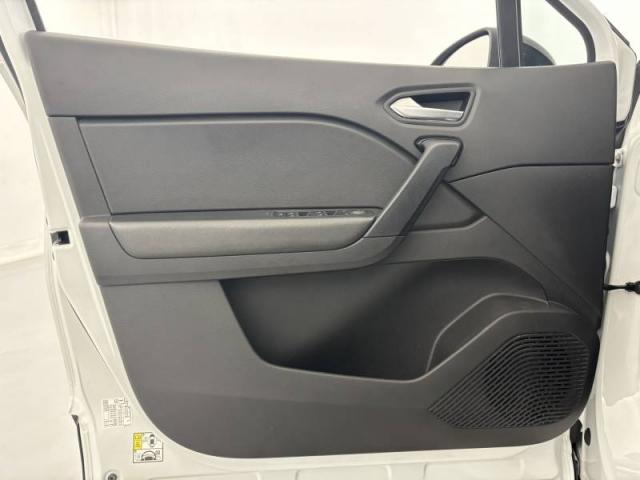 Renault Captur image 1
