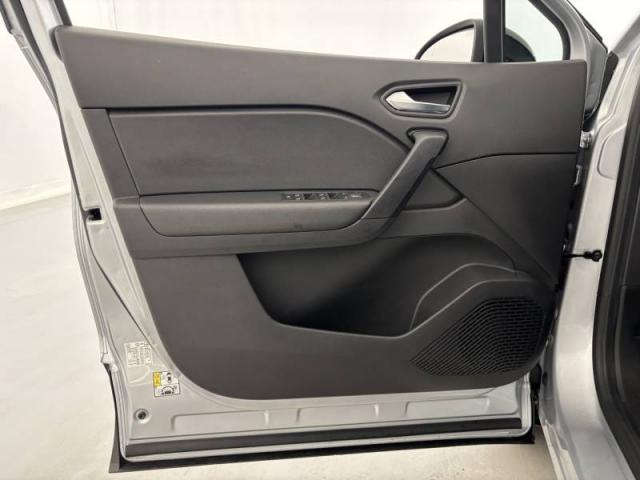 Renault Captur image 1