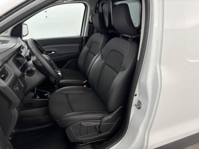Renault Express image 2