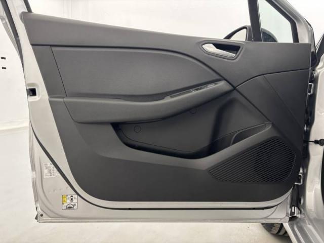 Renault Clio image 9