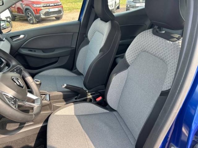 Renault Clio image 8