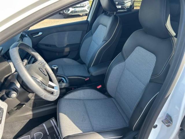 Renault Clio image 8