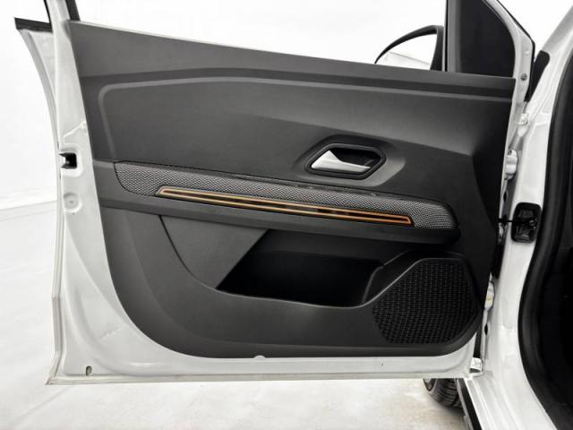 Dacia Sandero image 1