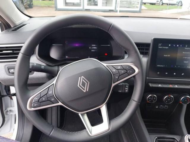 Renault Clio image 9