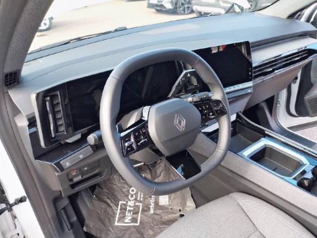 Renault Austral image 9