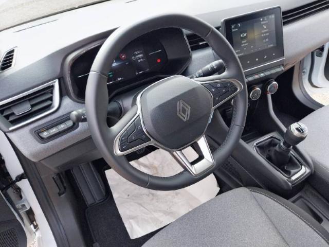 Renault Clio image 1