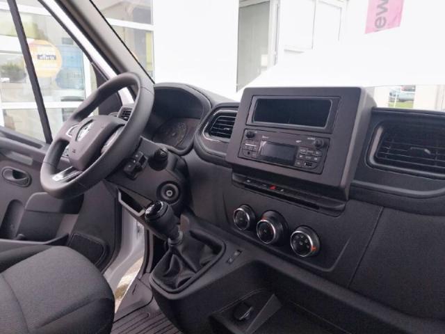 Renault Master image 9