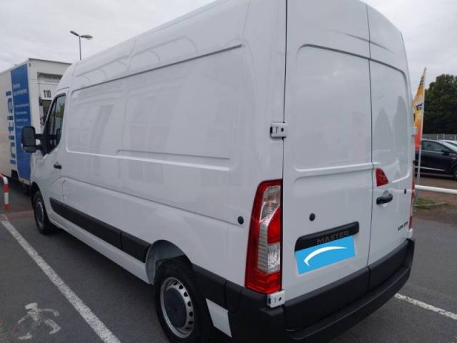 Renault Master image 8