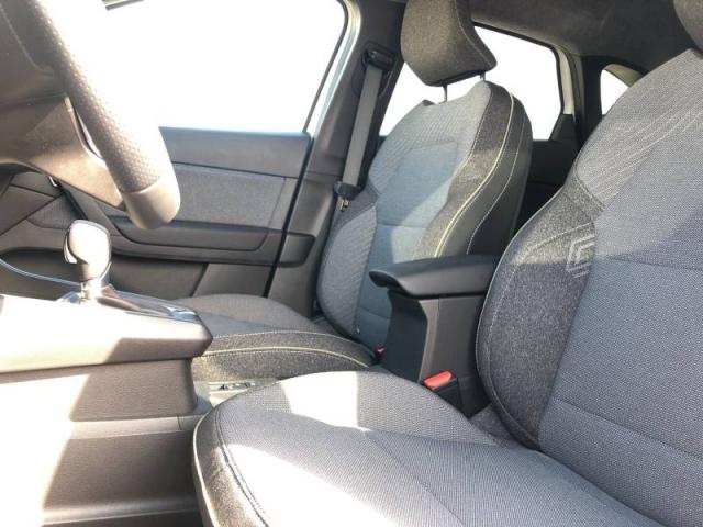 Renault Captur image 7