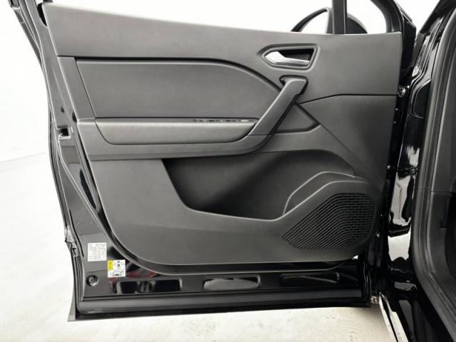 Renault Captur image 1