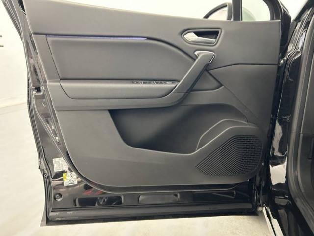 Renault Captur image 1