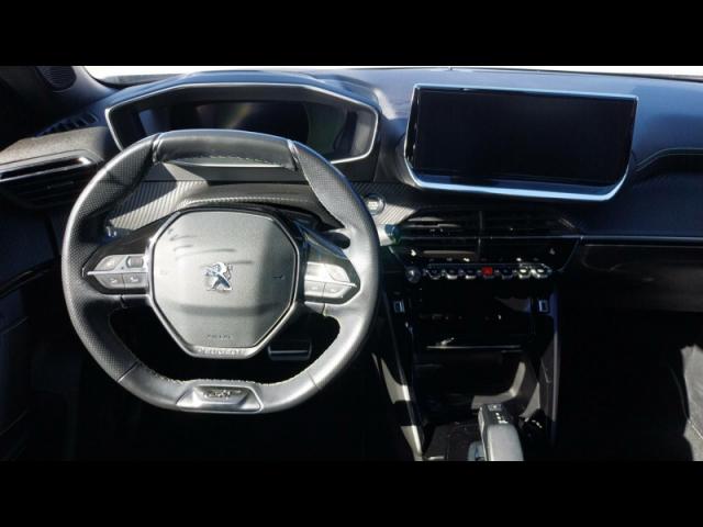 Peugeot 2008 image 6