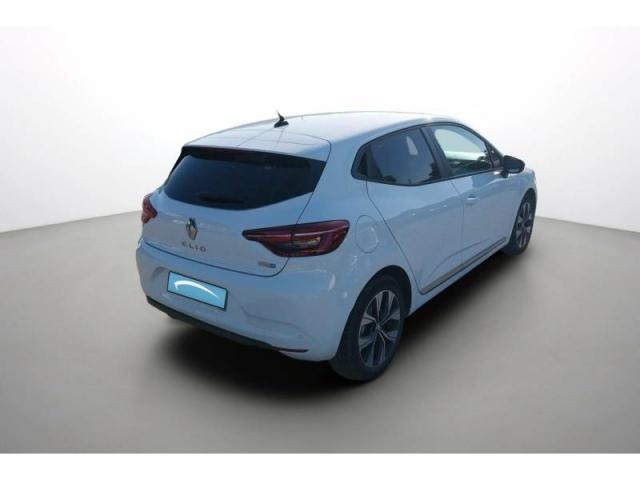 Renault Clio image 8