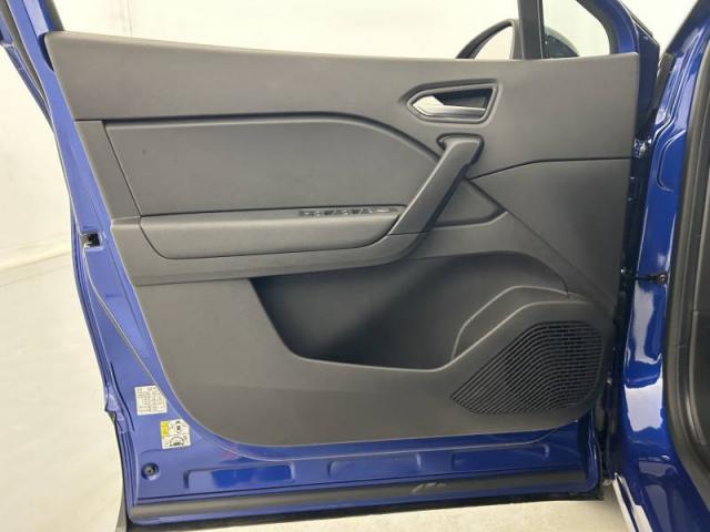 Renault Captur image 1