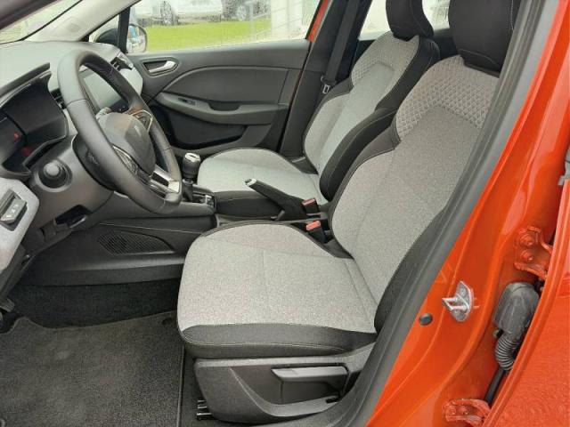 Renault Clio image 2