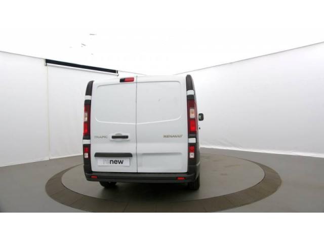 Renault Trafic image 2