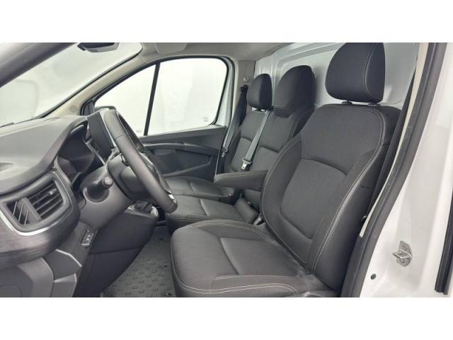 Renault Trafic image 3
