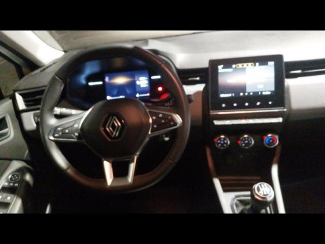 Renault Clio image 2