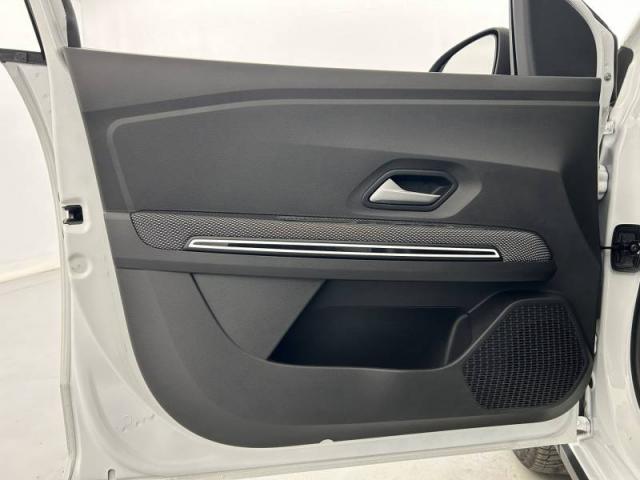 Dacia Jogger image 1