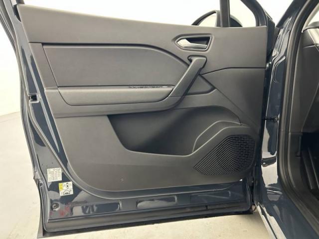 Renault Captur image 1