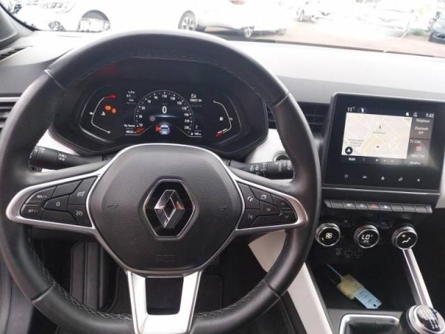Renault Clio image 9
