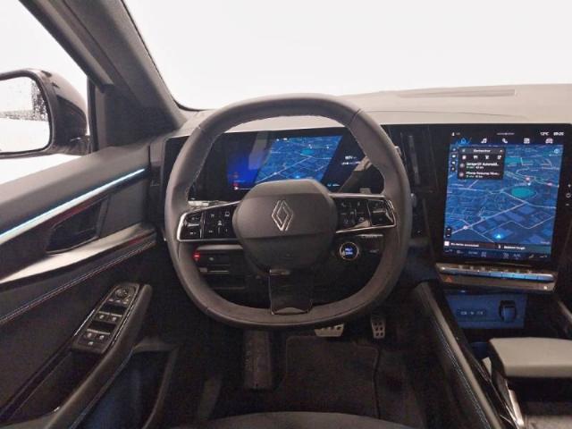 Renault Rafale image 9