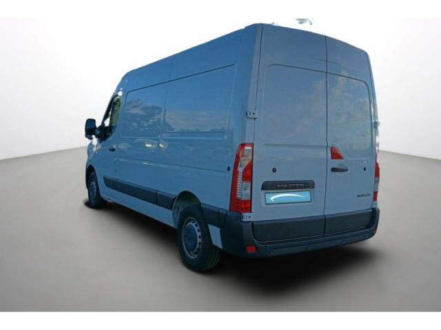 Renault Master image 1