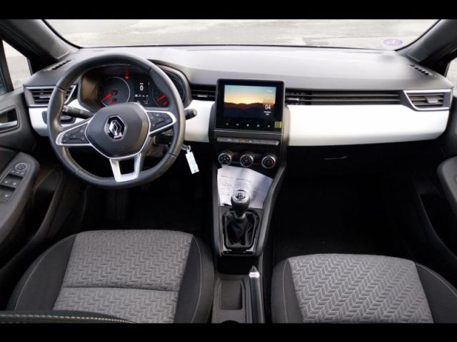Renault Clio image 9