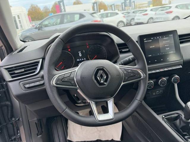 Renault Clio image 9