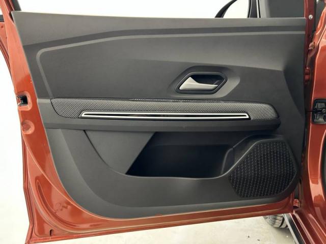 Dacia Jogger image 1