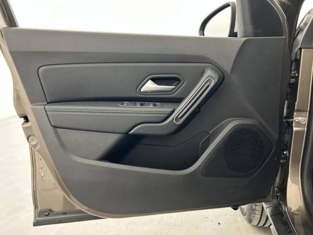 Dacia Duster image 1