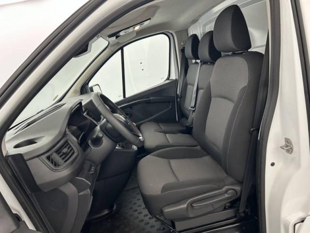 Renault Trafic image 3