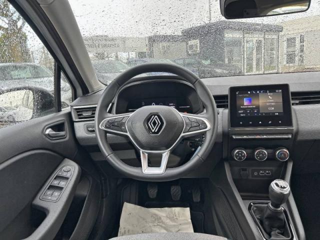 Renault Clio image 1
