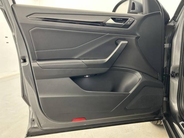 Volkswagen T-Roc image 1