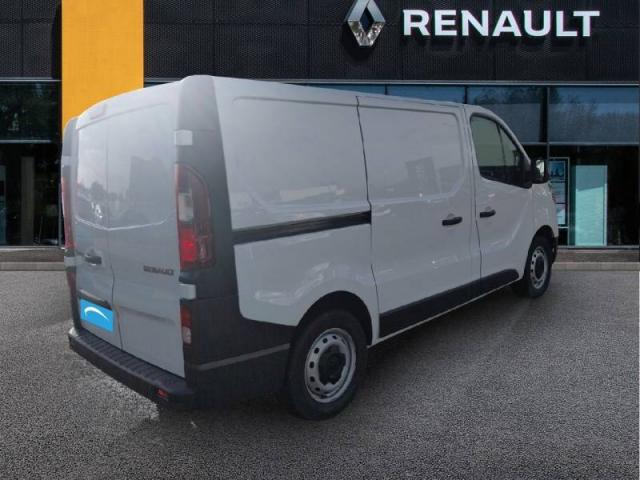 Renault Trafic image 2
