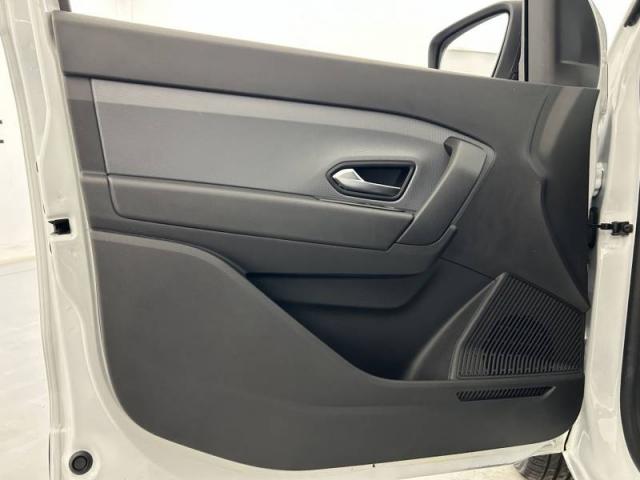 Renault Express image 1