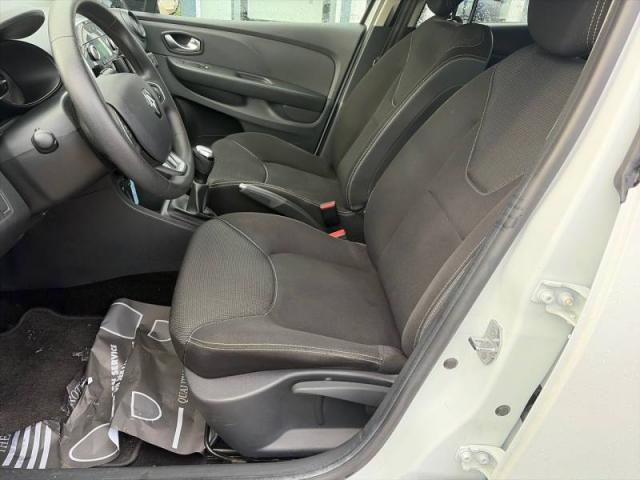 Renault Clio image 2