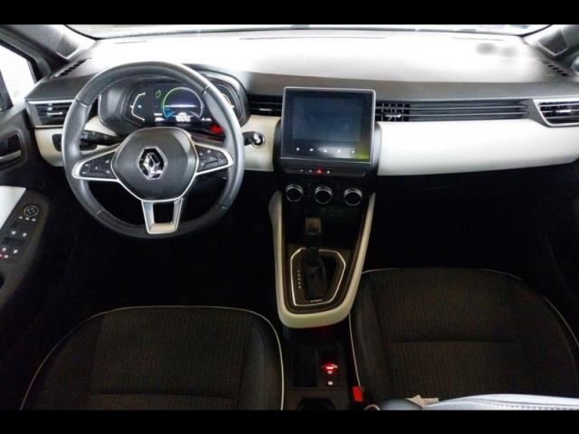 Renault Clio image 2