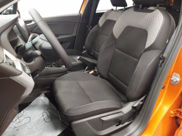 Renault Clio image 2