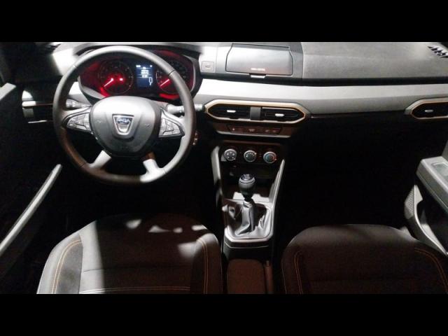 Dacia Sandero image 2